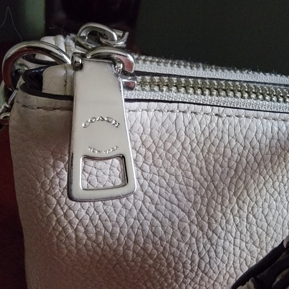 Limited Edition Baseman X Coach Kiki Lyla Bag White Pebbled Leather #F57734 - Picture 2 of 14